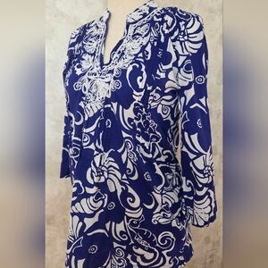 Lilly Pulitzer Blue White Seashell Print Tunic Top Beaded Neck Cotton Size S